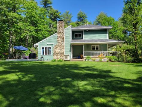 7 Casselton Road Raymond ME 04071