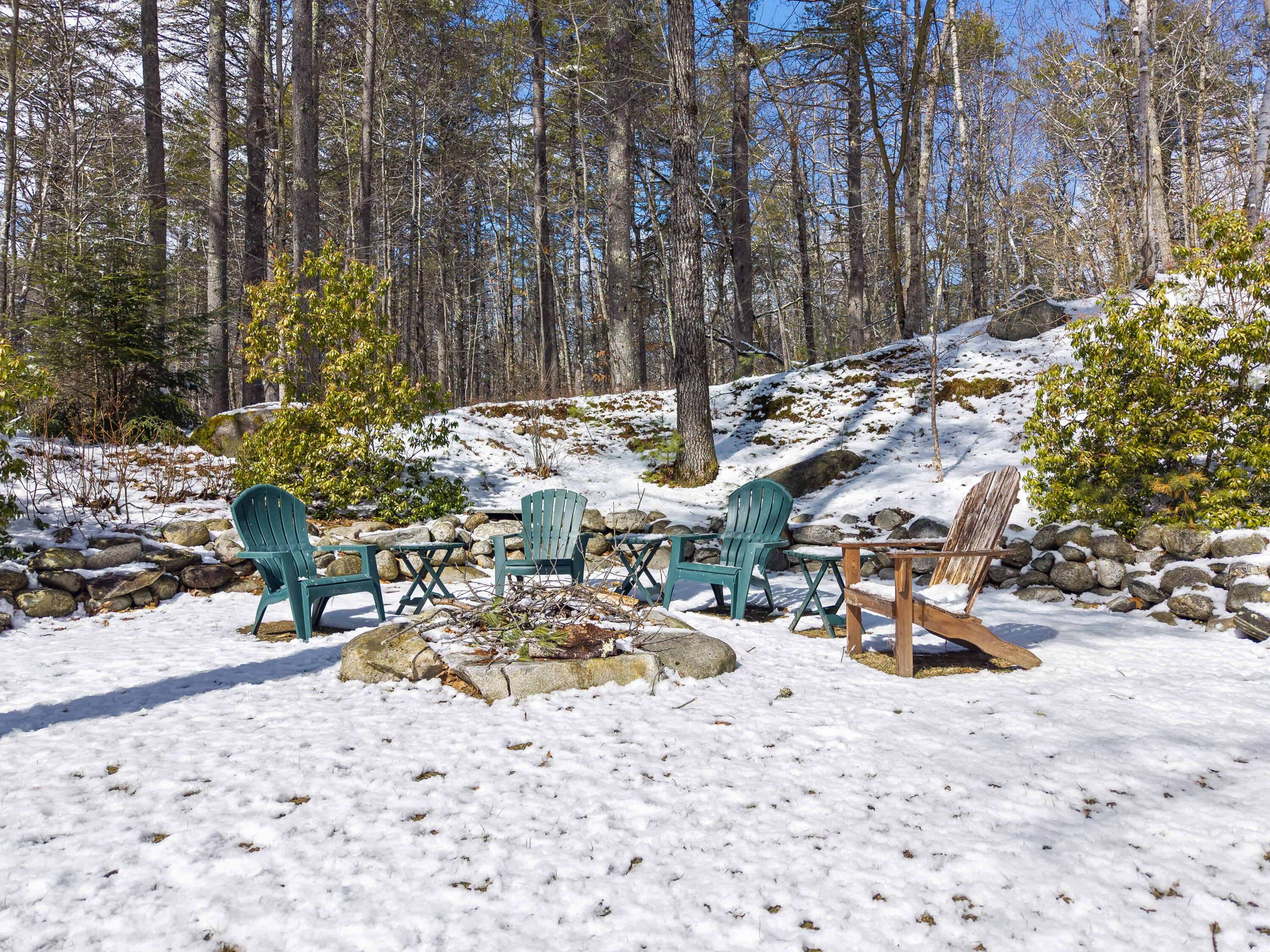 7 Casselton Road Raymond ME 04071