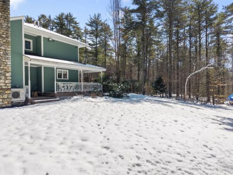 7 Casselton Road Raymond ME 04071