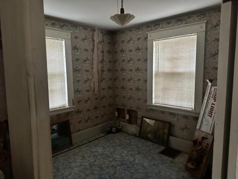 11 Taylor Street Lincoln ME 04457