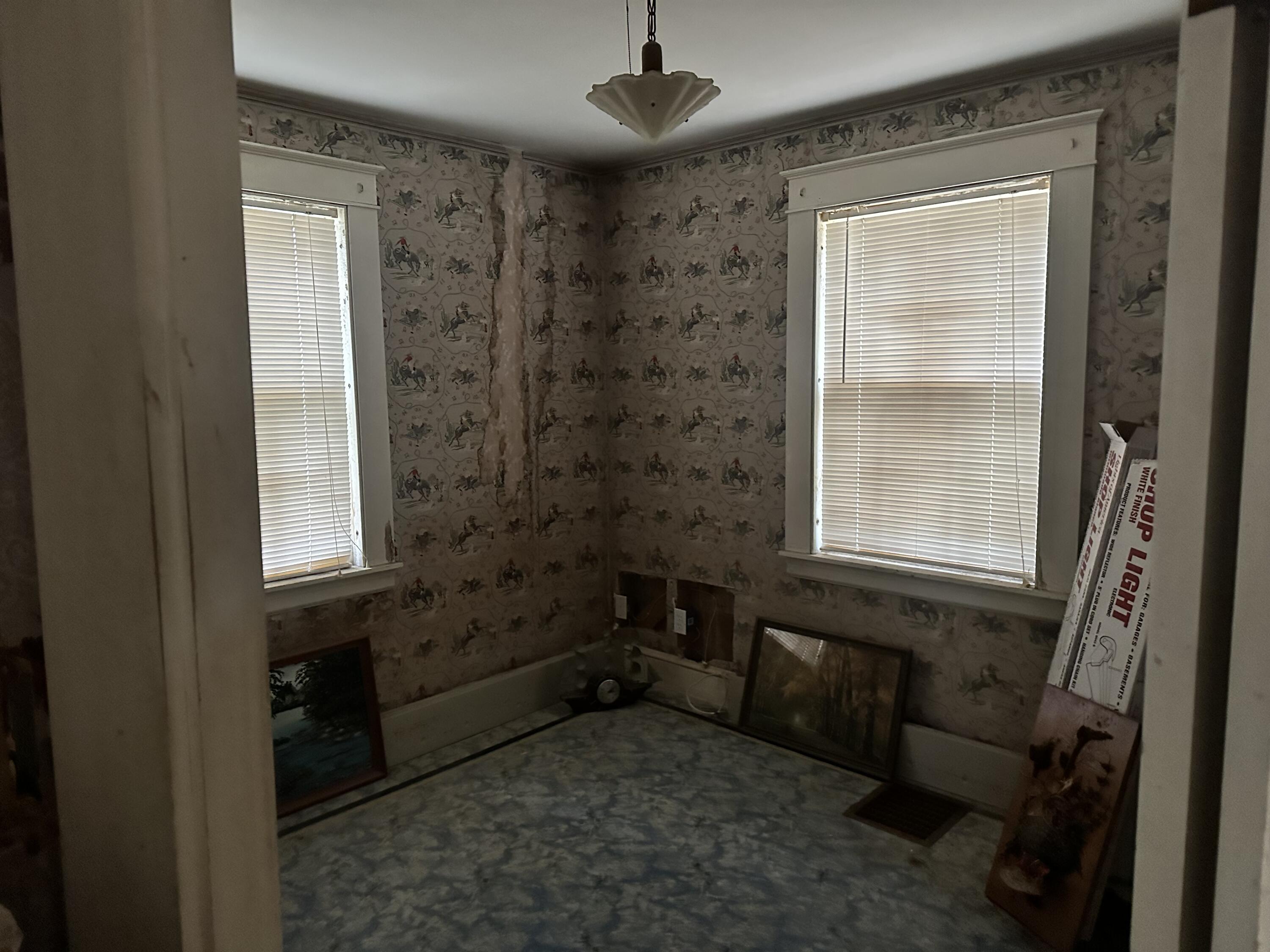 11 Taylor Street Lincoln ME 04457