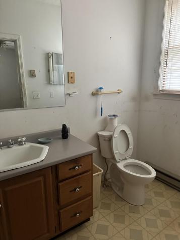 11 Taylor Street Lincoln ME 04457