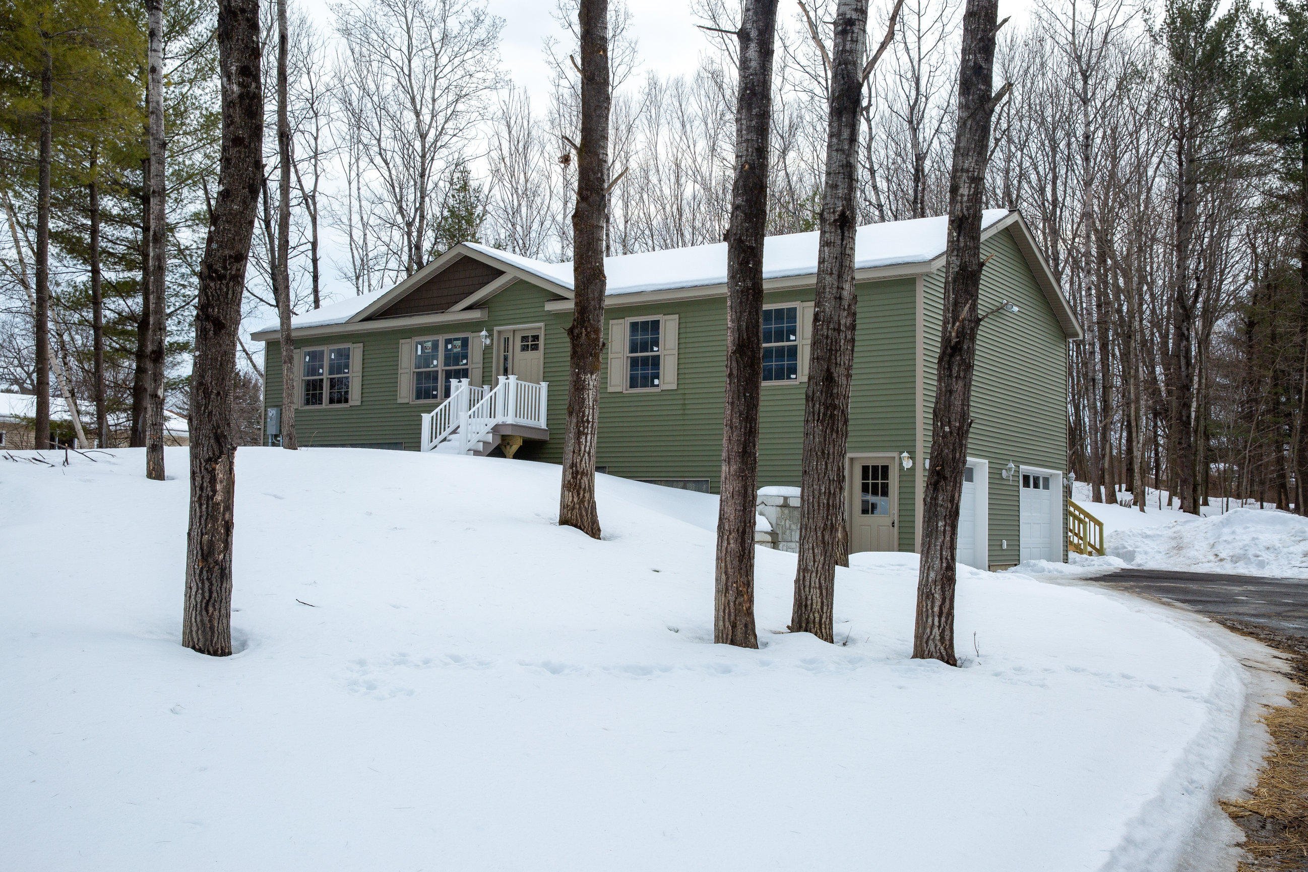 20 Coe Auburn Maine Real Estate Listing MLS 1447107