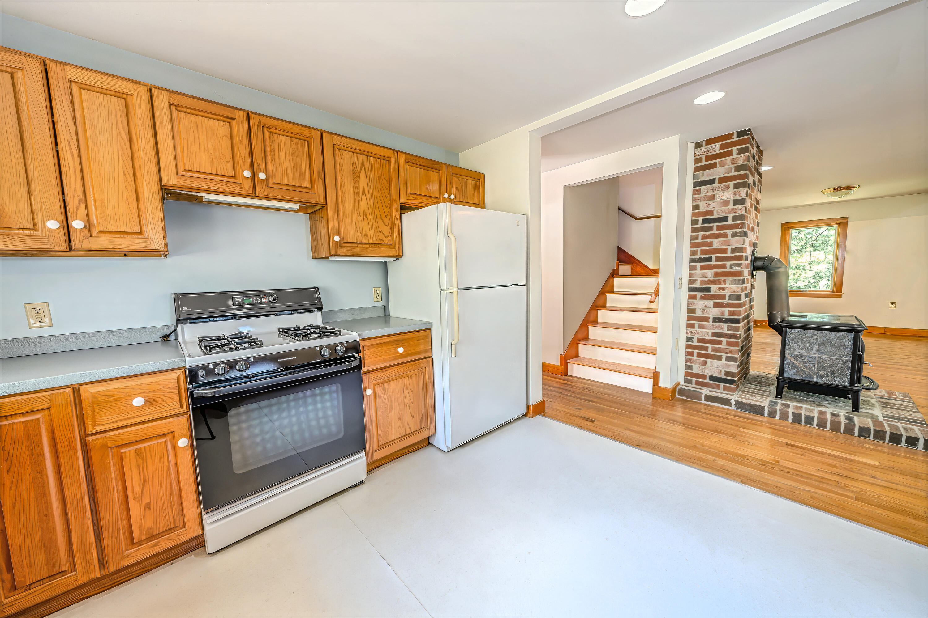 19 Bracken Lane Stockton Springs ME 04981