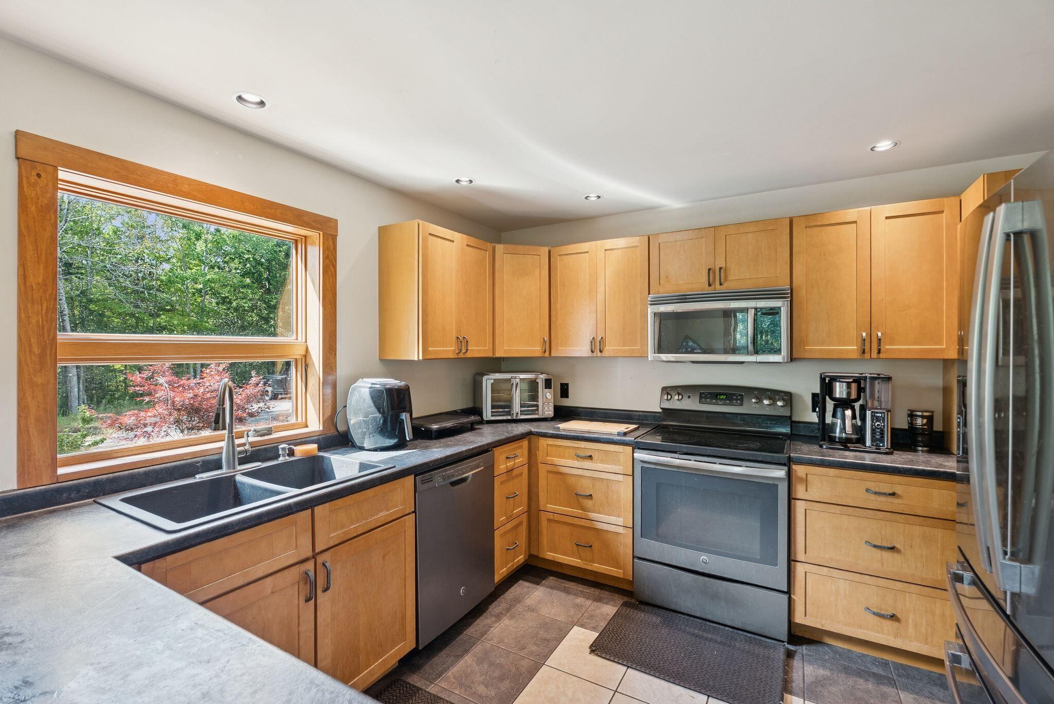 29 Punkin Hill Road South Thomaston ME 04858