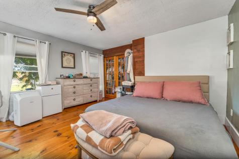 17 Market Street North Berwick ME 03906