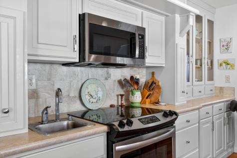 8 Caslyn Drive Eliot ME 03903