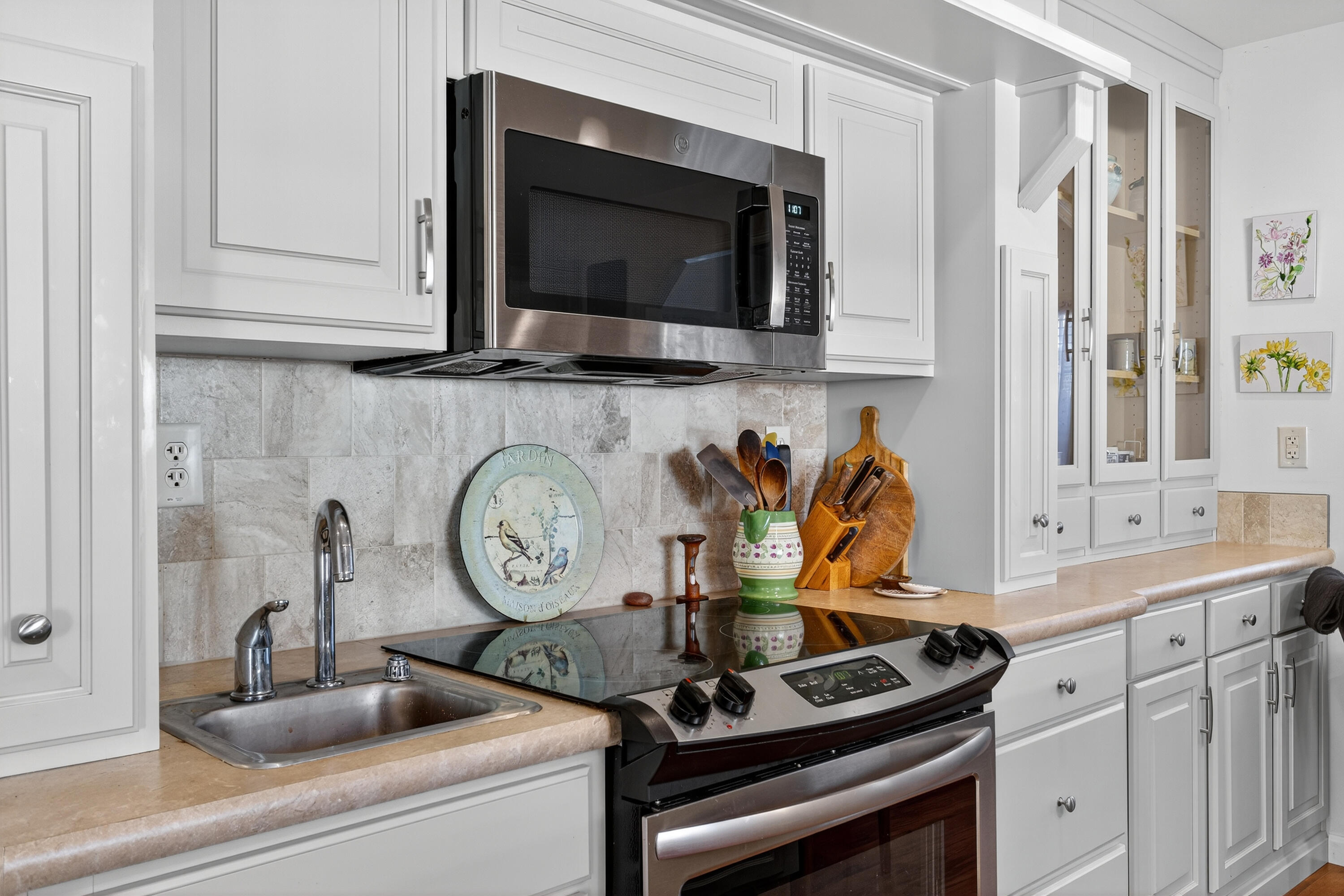 8 Caslyn Drive Eliot ME 03903