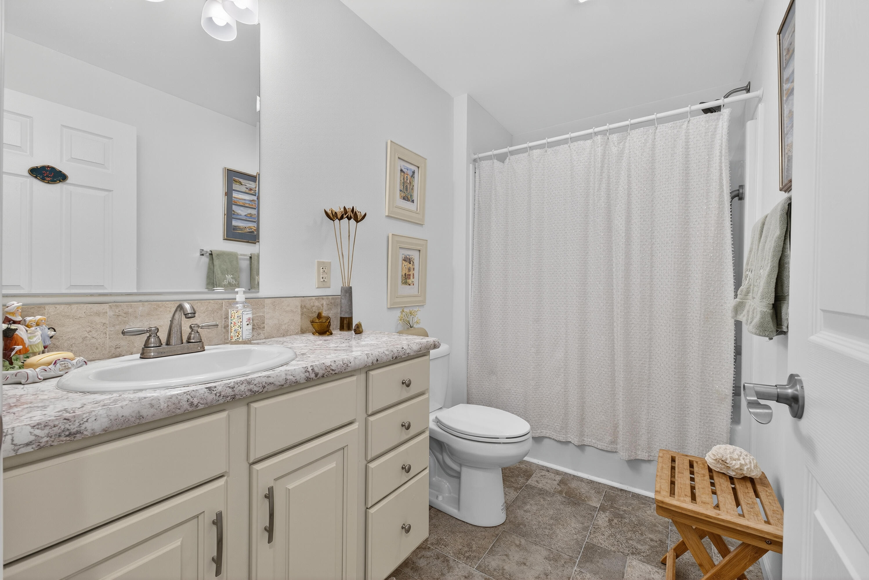 8 Caslyn Drive Eliot ME 03903