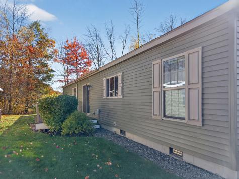 8 Caslyn Drive Eliot ME 03903