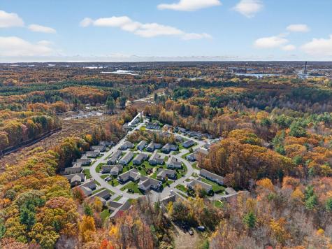 8 Caslyn Drive Eliot ME 03903