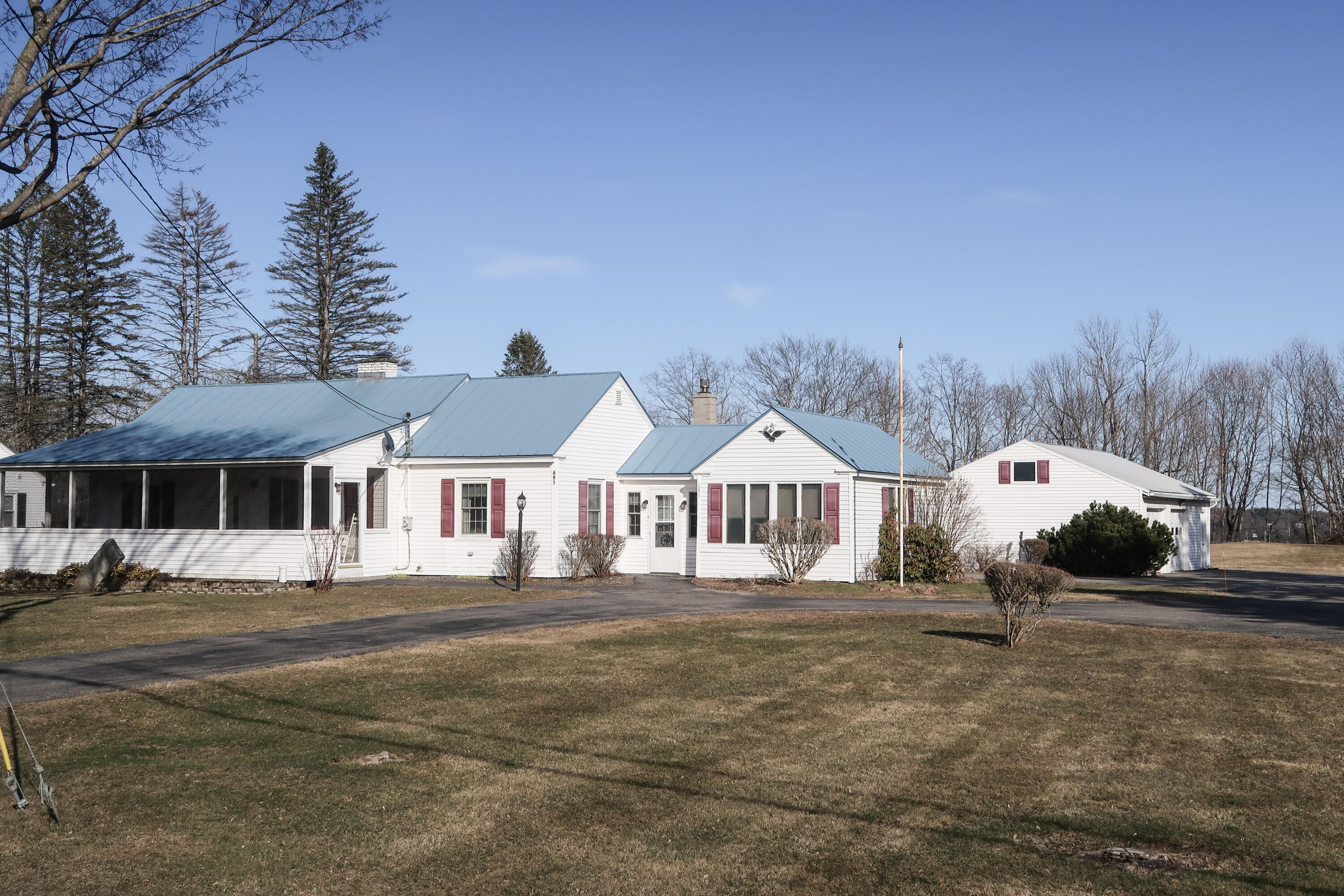Augusta ME, 691 W River Road