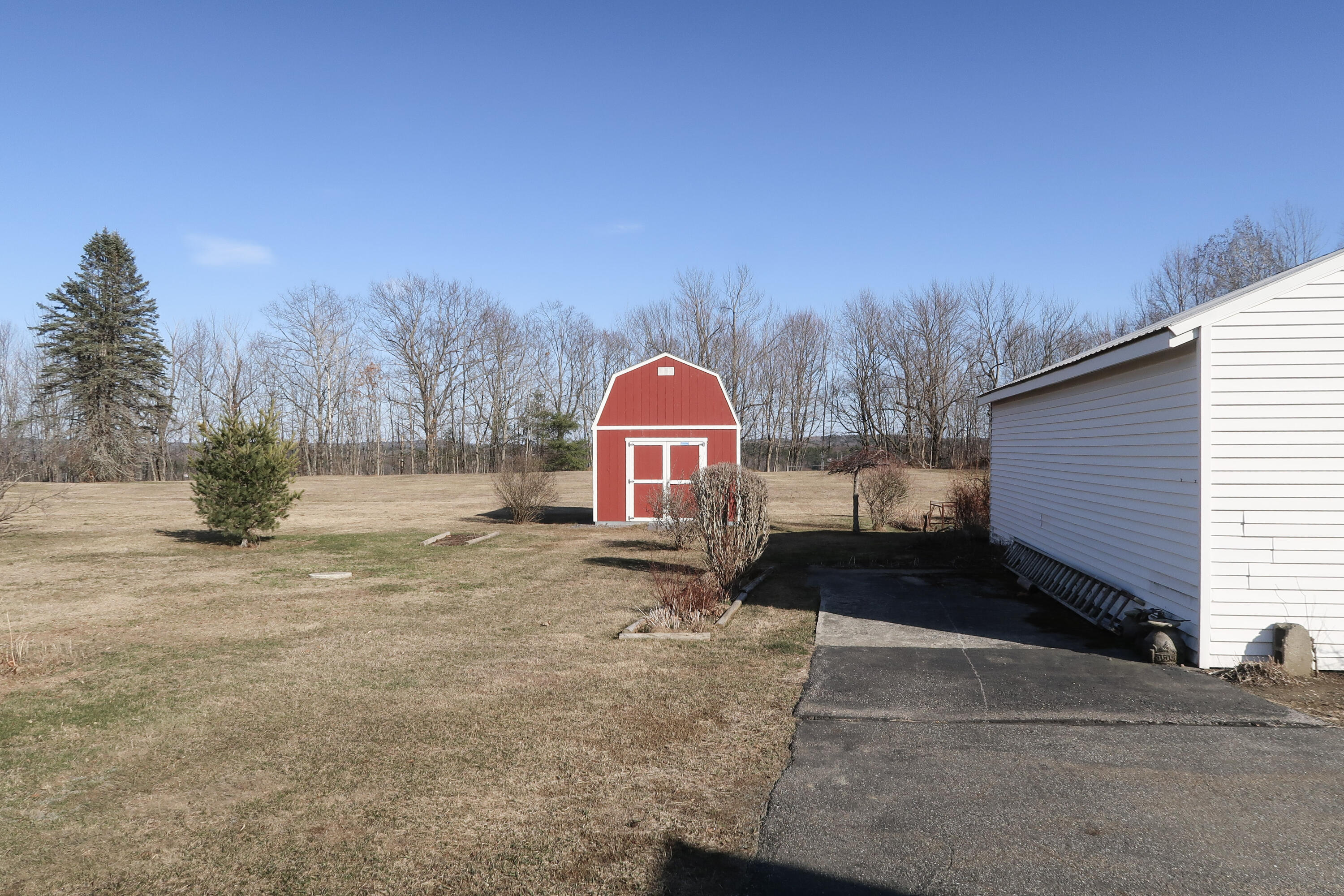 691 W River Road Augusta ME 04330