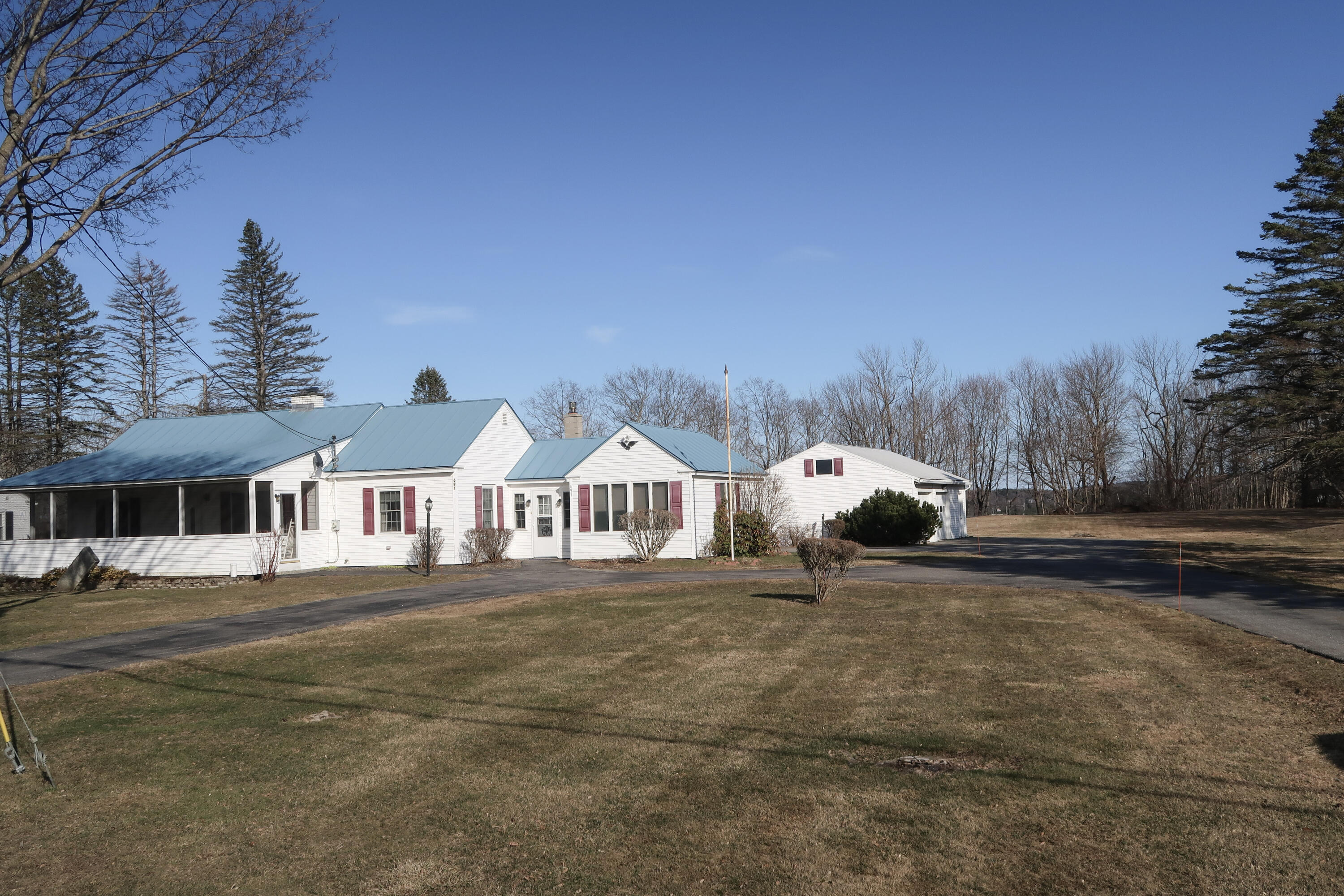 691 W River Road Augusta ME 04330