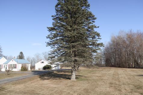 691 W River Road Augusta ME 04330