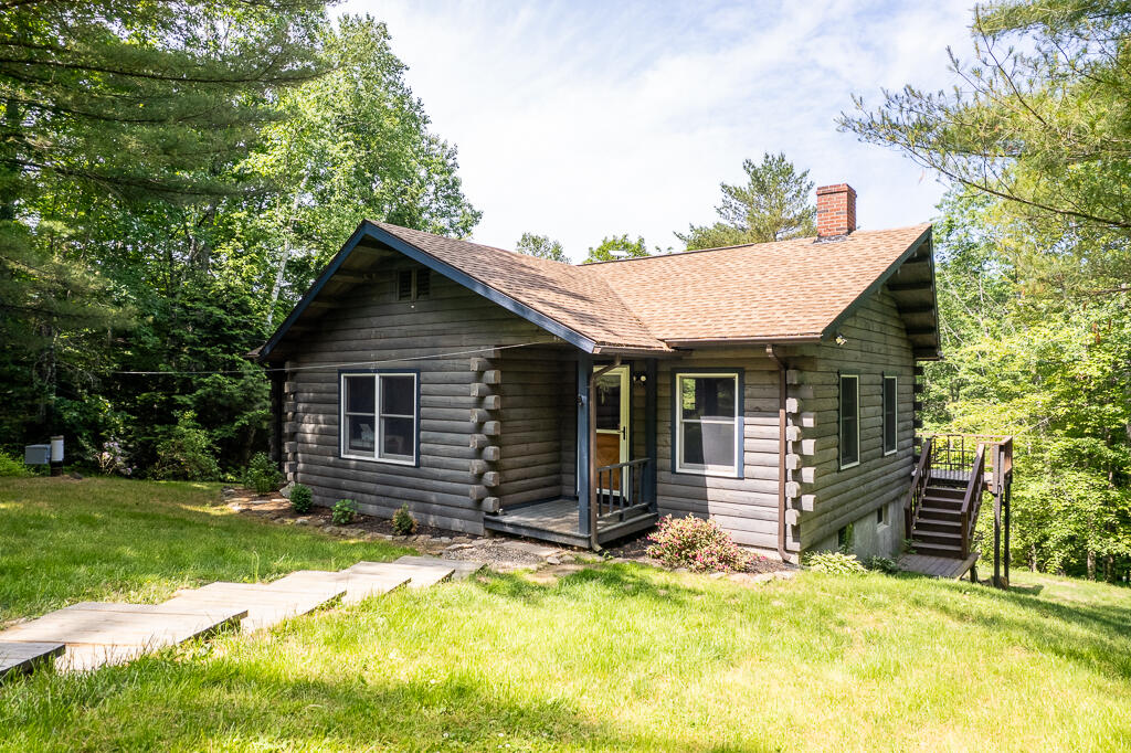 1103 Route 135 Monmouth ME 04259