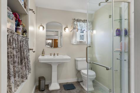 664 Boothbay Road Edgecomb ME 04556