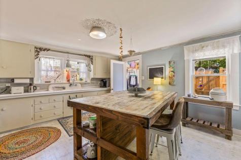 32 Dartmouth Street Biddeford ME 04005