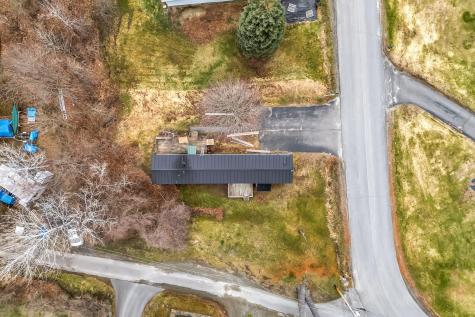 51 Pooler Avenue Skowhegan ME 04976