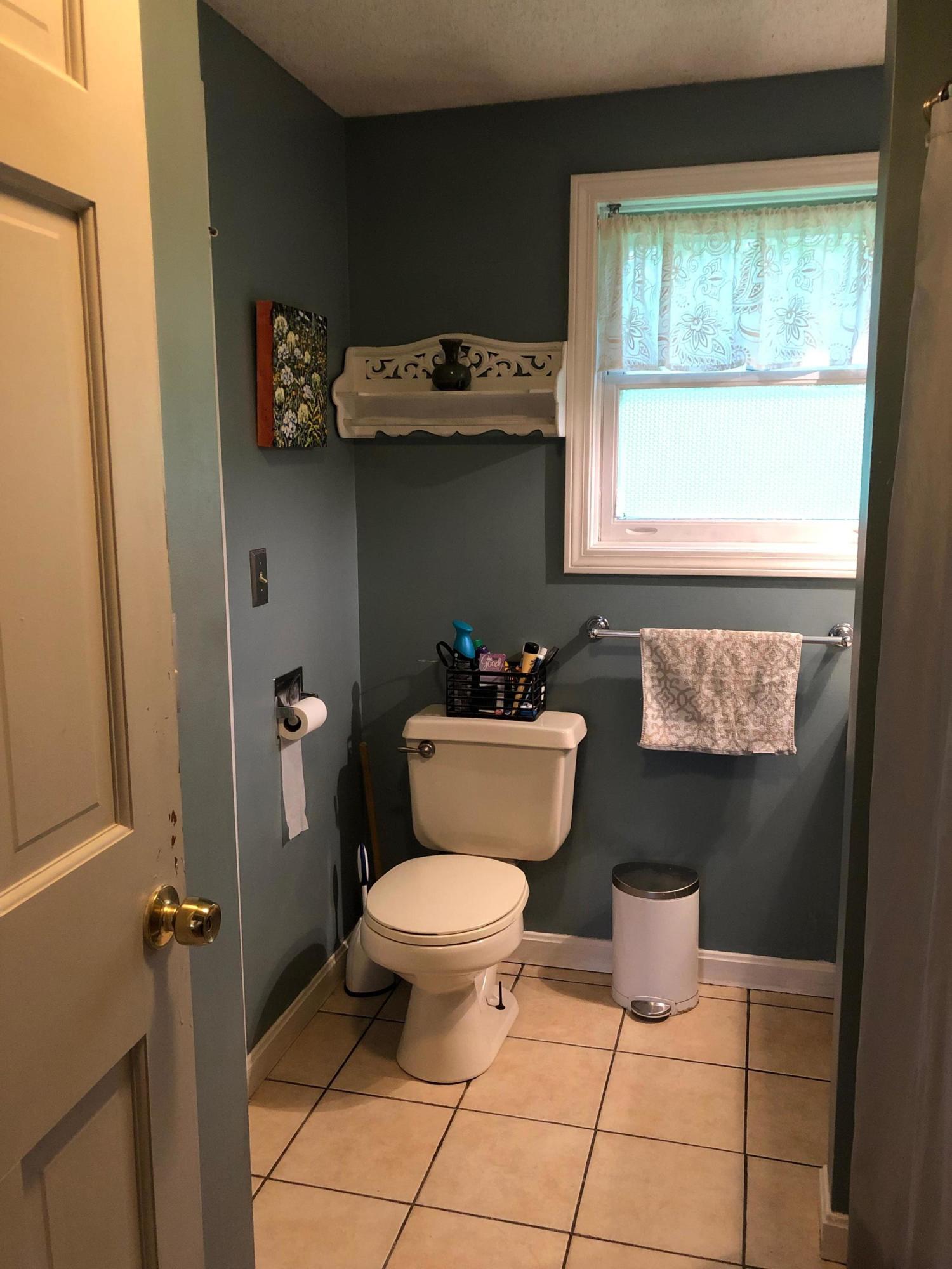 37 Sixth Street Auburn ME 04210