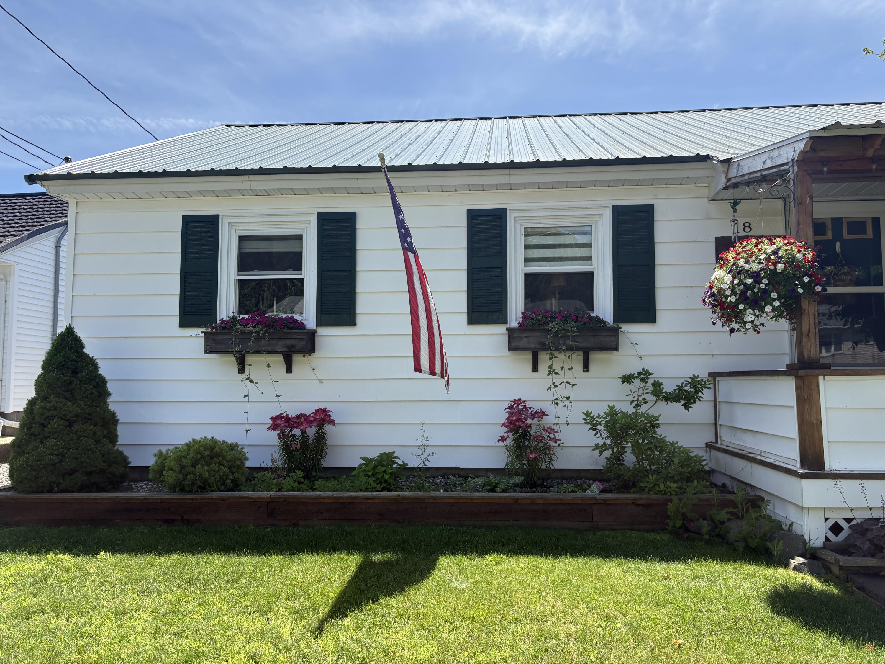 18 Winter Street Millinocket ME 04462