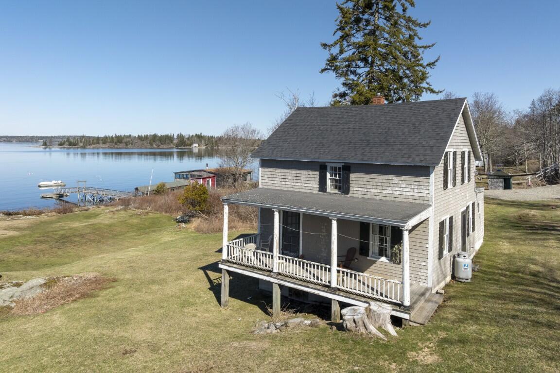 122 Camerons Point Road Southport ME 04576