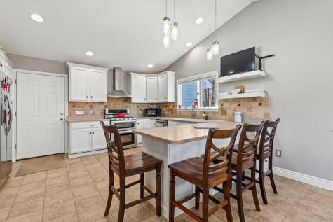 28 Tarkiln Hill Road Raymond ME 04071