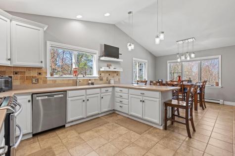 28 Tarkiln Hill Road Raymond ME 04071