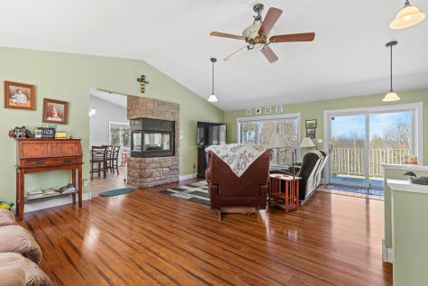 28 Tarkiln Hill Road Raymond ME 04071