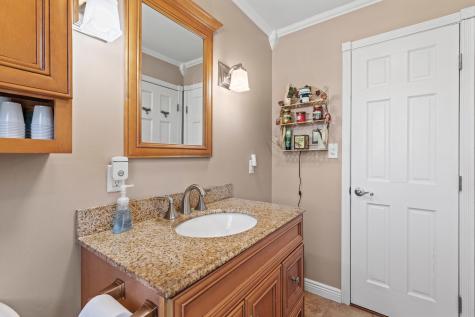 28 Tarkiln Hill Road Raymond ME 04071