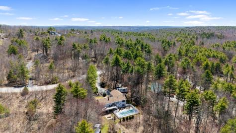 28 Tarkiln Hill Road Raymond ME 04071