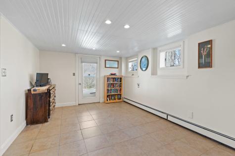 28 Tarkiln Hill Road Raymond ME 04071