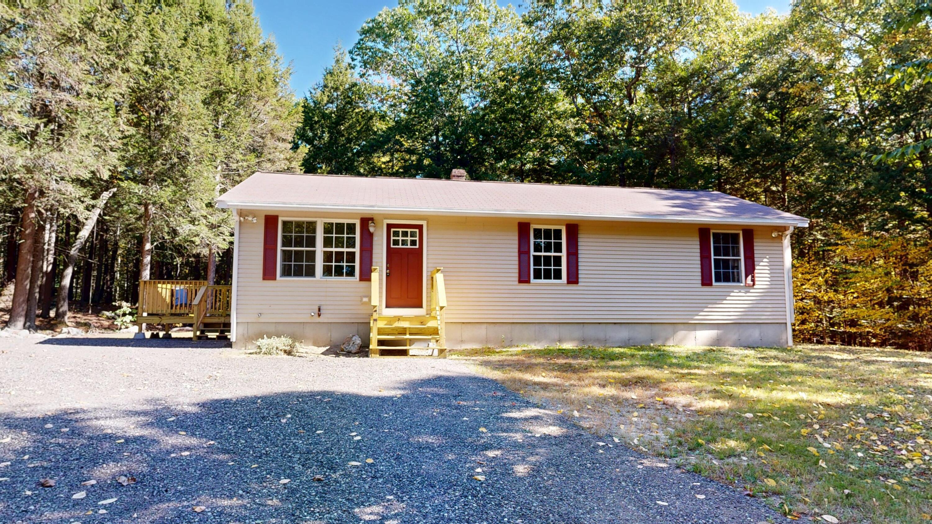 Hollis ME, 71 Darbick Terrace