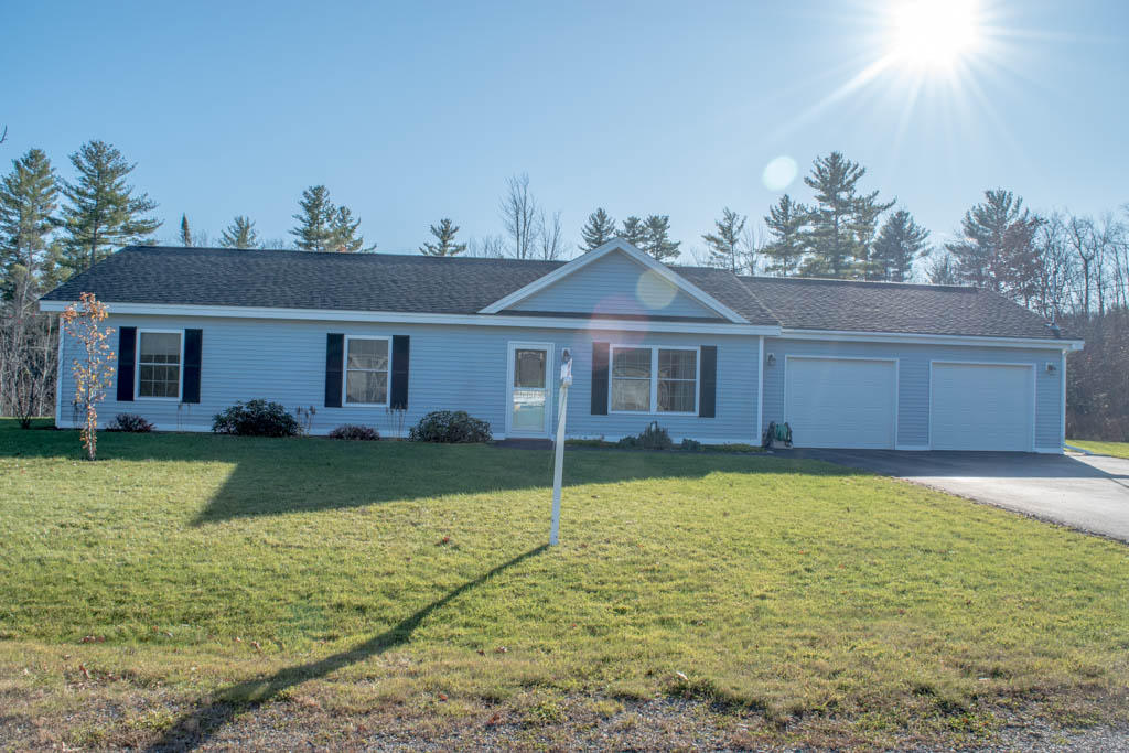 9 Stone Gate Crossing Lane Chelsea ME 04330