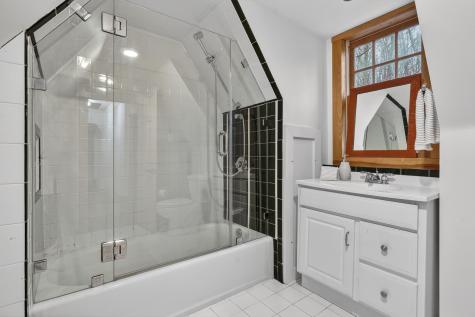 40 Dyer Road Raymond ME 04071