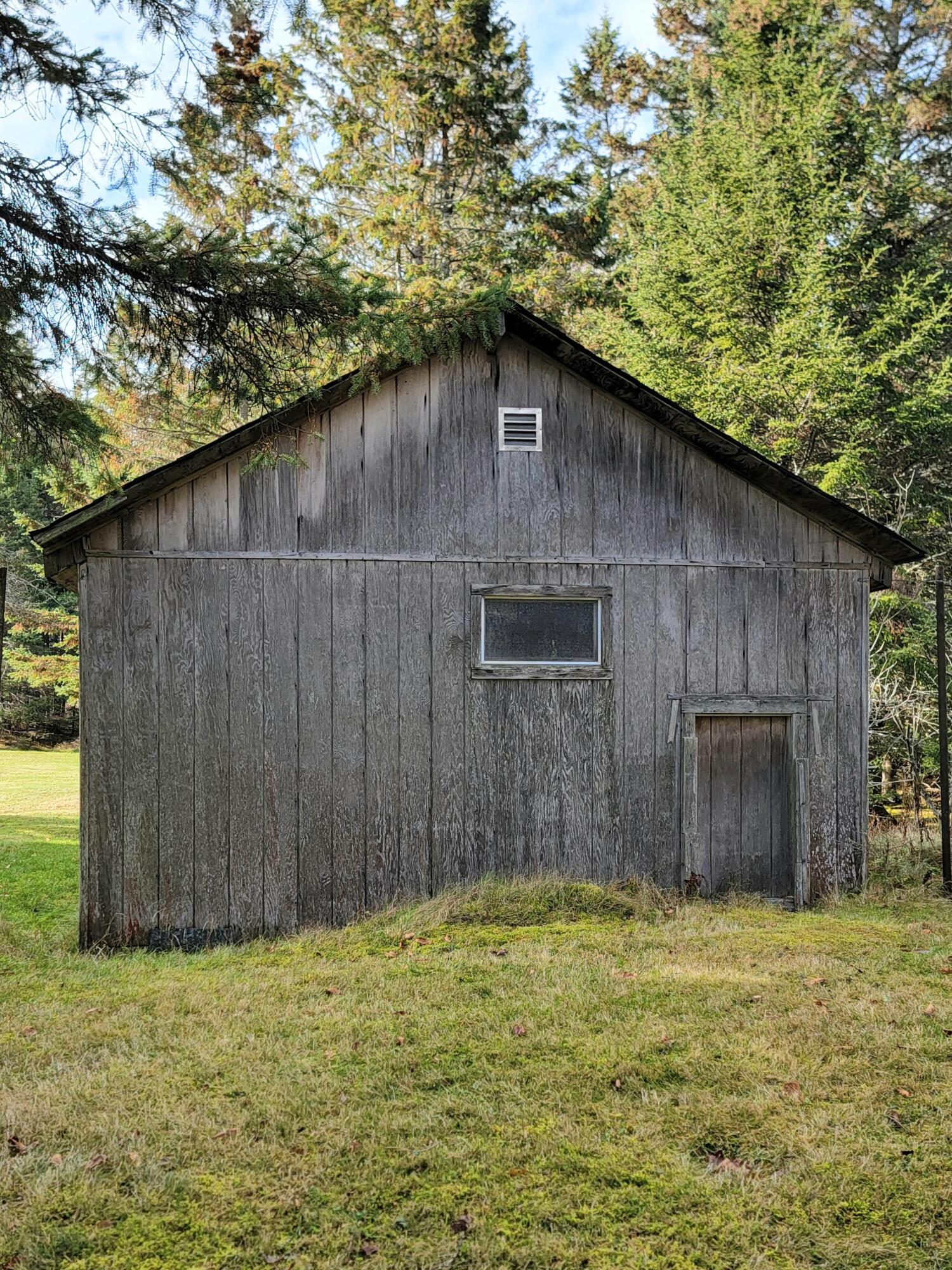 563 Eastside Road Hancock ME 04640