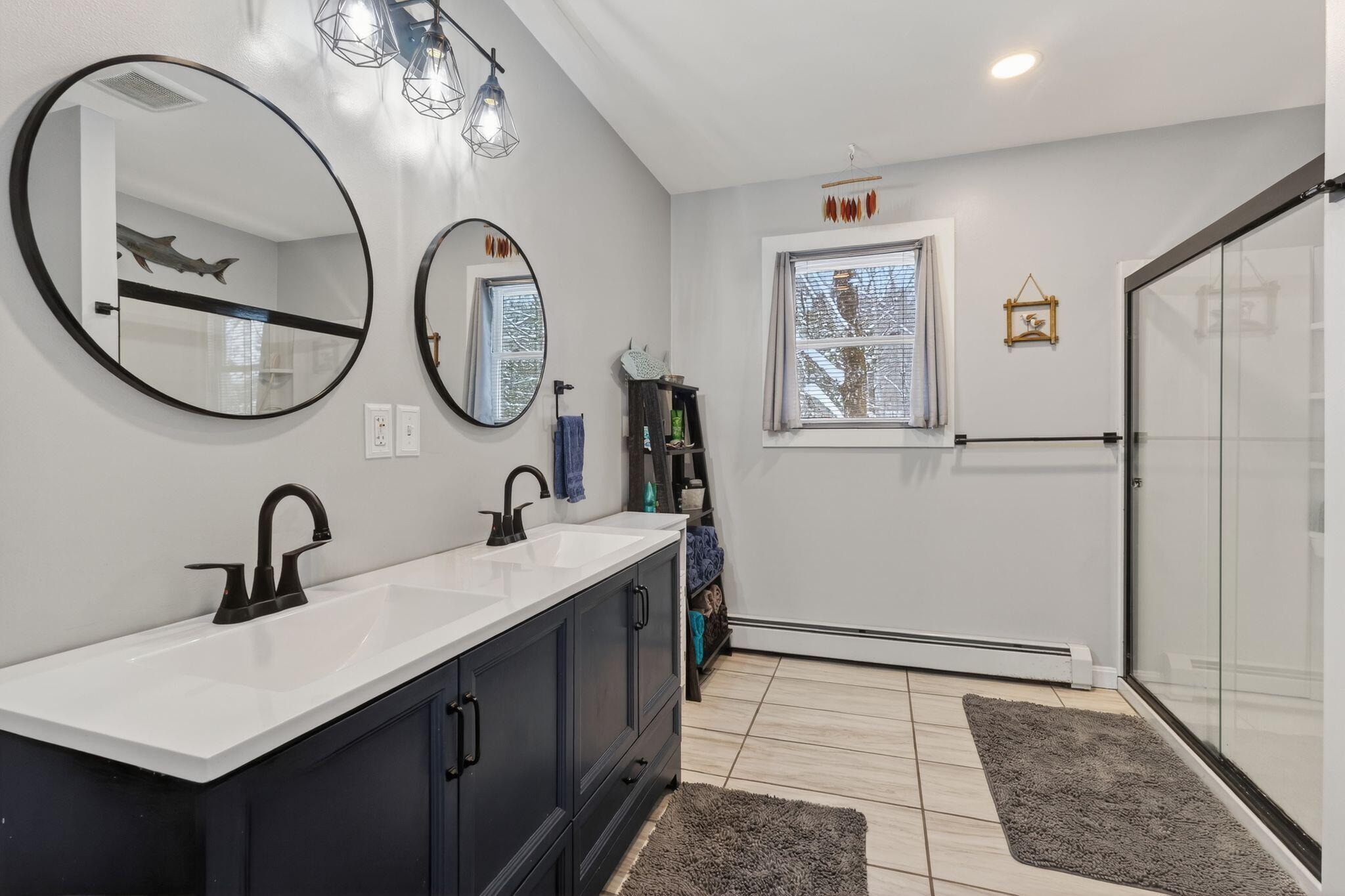 1525 Roosevelt Trail Raymond ME 04071