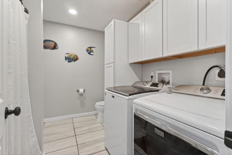 1525 Roosevelt Trail Raymond ME 04071