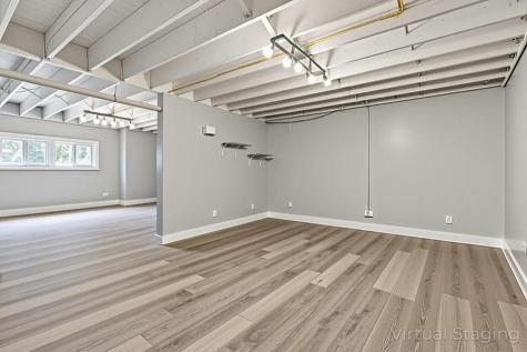 1525 Roosevelt Trail Raymond ME 04071