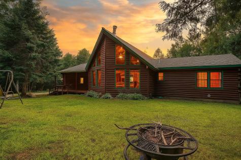 24 Stone House Court Whitefield ME 04353