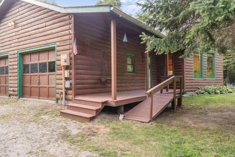 24 Stone House Court Whitefield ME 04353