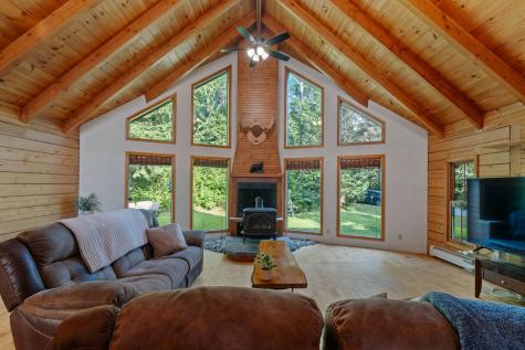 24 Stone House Court Whitefield ME 04353