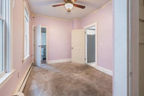 28 Vine Street Auburn ME 04210