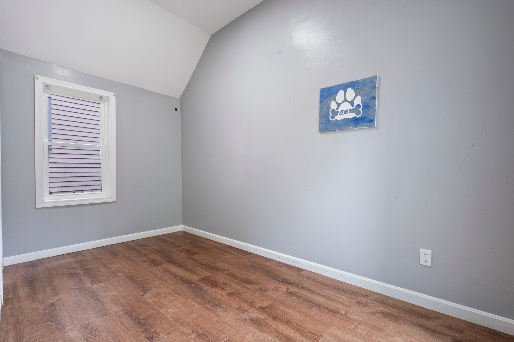 28 Vine Street Auburn ME 04210