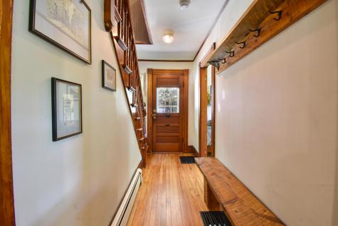 28 Capitol Street Pittston ME 04345