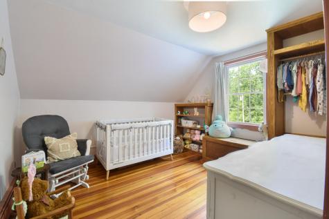 28 Capitol Street Pittston ME 04345