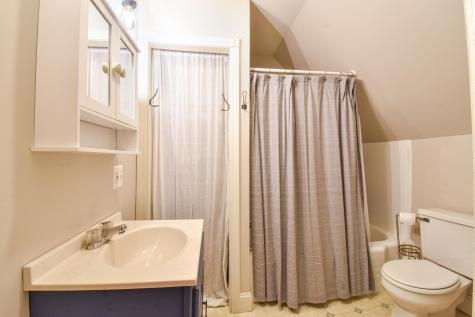 28 Capitol Street Pittston ME 04345