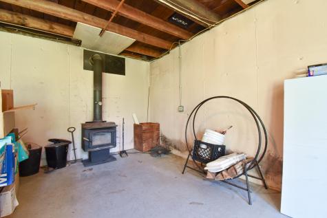 28 Capitol Street Pittston ME 04345