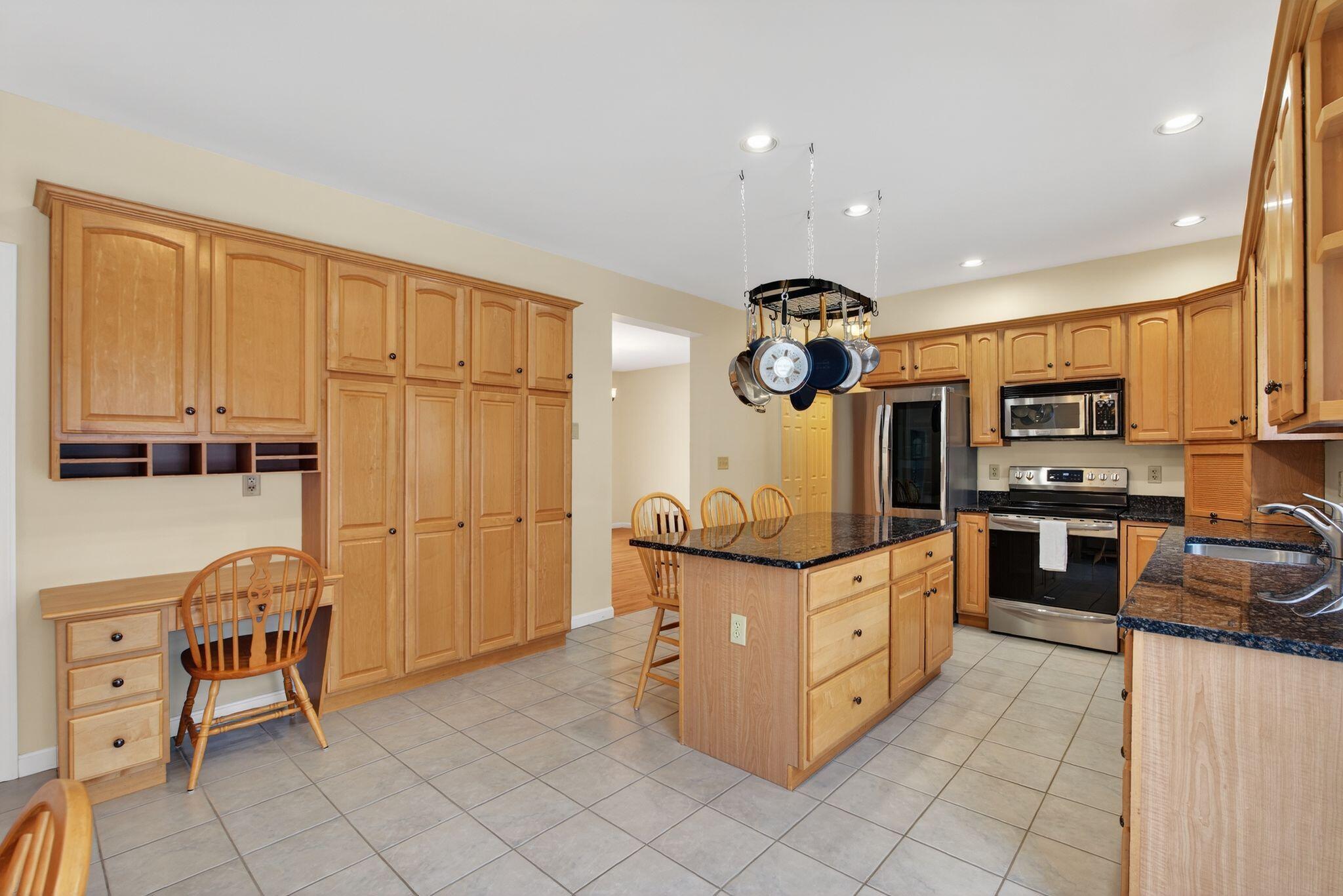 39 Hunter Road Freeport ME 04032