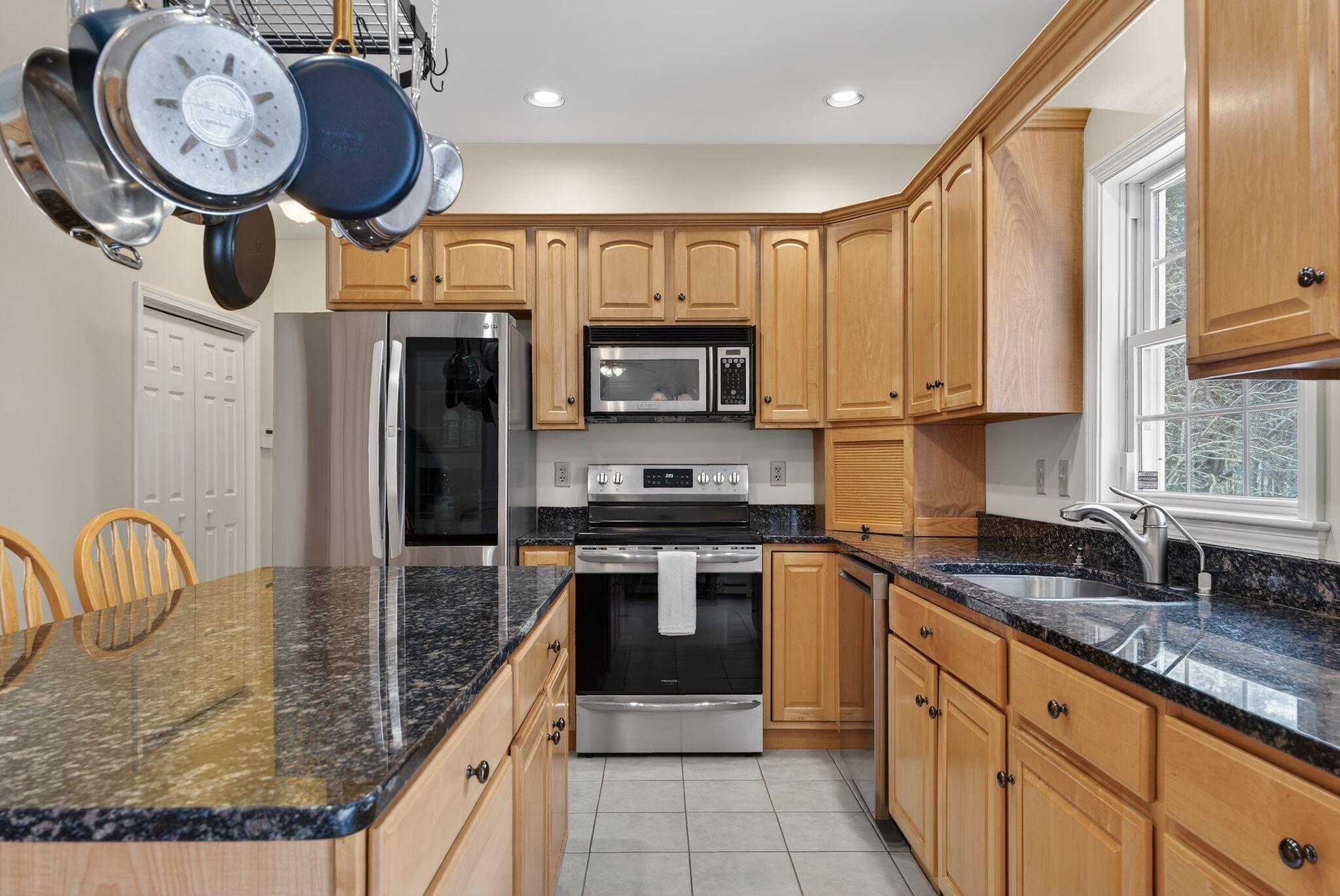 39 Hunter Road Freeport ME 04032